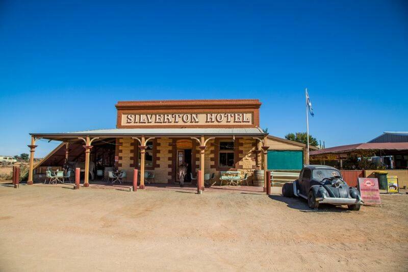 The Silverton Hotel מראה חיצוני תמונה