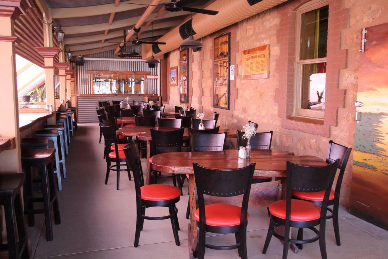 The Silverton Hotel מראה חיצוני תמונה
