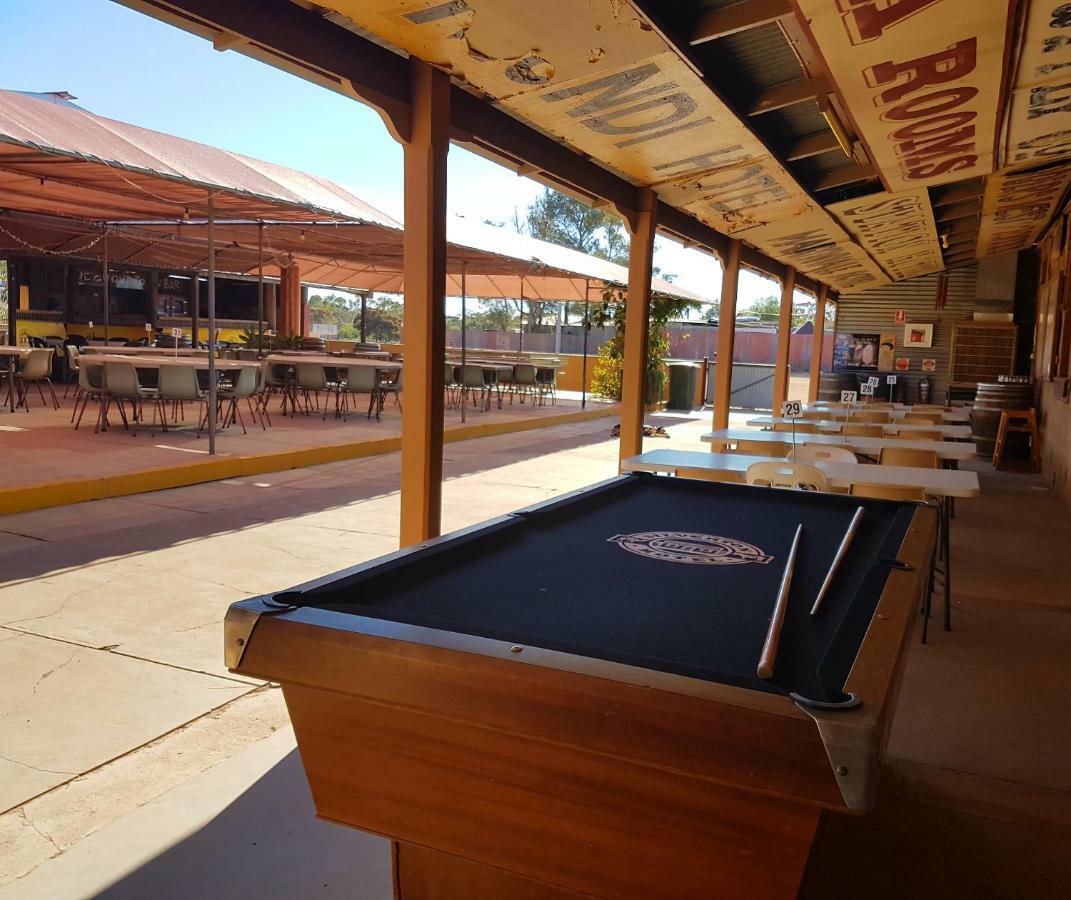 The Silverton Hotel מראה חיצוני תמונה